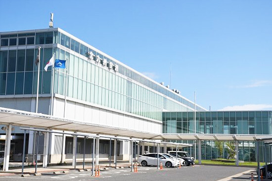 和東産業の納入実績 新北九州空港